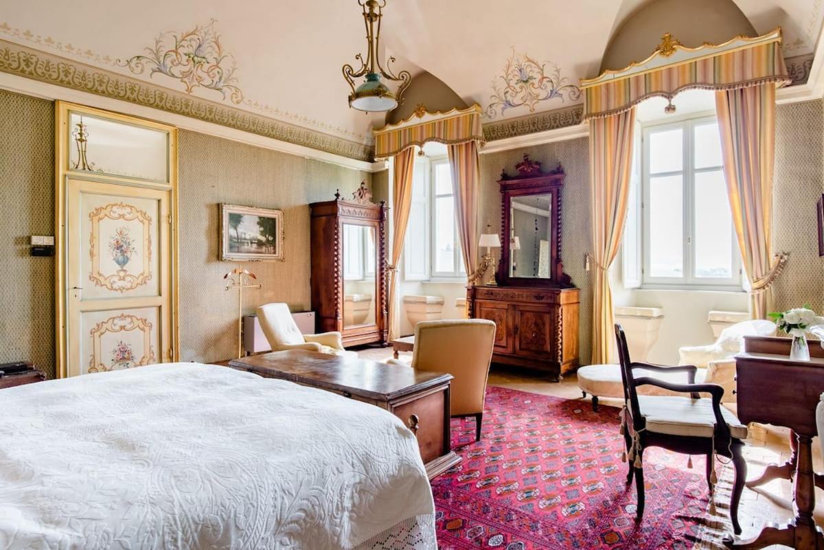 Bed and Breakfast Castello Di Coazzolo Neive Exteriér fotografie