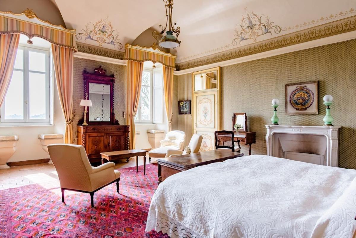Bed and Breakfast Castello Di Coazzolo Neive Pokoj fotografie